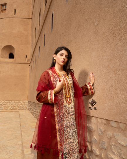 Omani dress Dec01-25 Brown